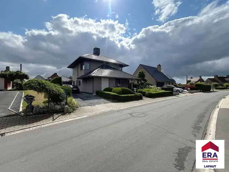 Huis te huur Ardooie: 3 slaapkamers, garage, tuin