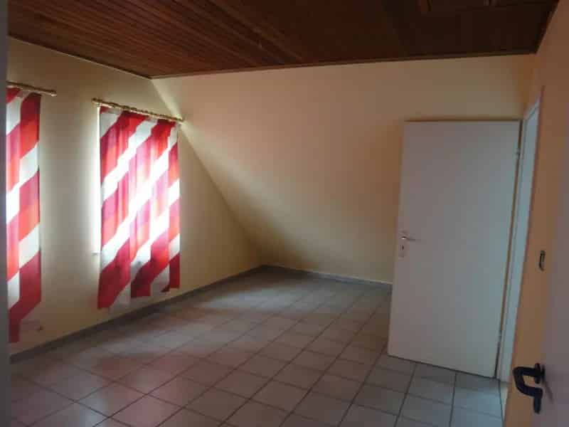 Studio te Koop Lanaken - Extra Slaapkamer - Kelderberging