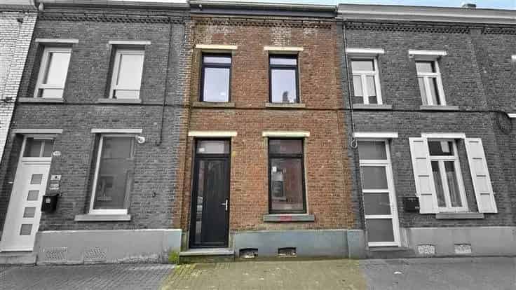 Huis Te Koop Grote Ruimte Recent Ramen Geisoleerd Dak 3 slaapkamers