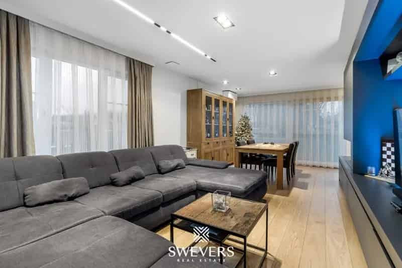 Huis te huur Sint Truiden: Luxe villa met zwembad