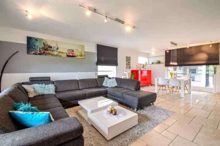 4 Slaapkamers Garage Tuin Gezinswoning