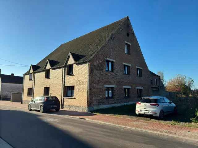 Te koop huis in Forchies-La-Marche met 4 woningen