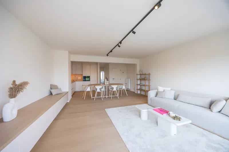 Gerenoveerd Appartement te Koop met Open Zicht