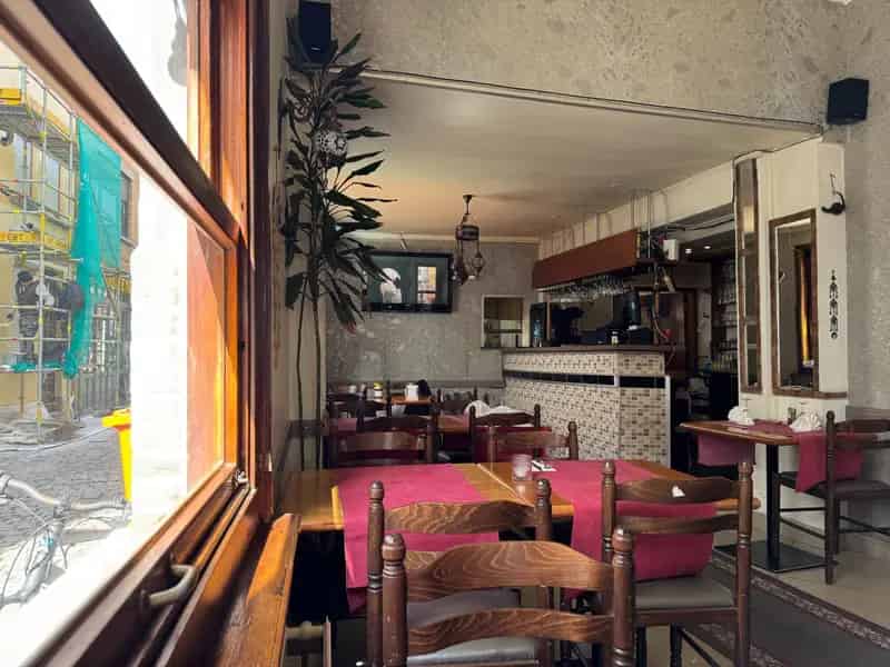 Kantoor te koop Gent: Turks Restaurant met Woning