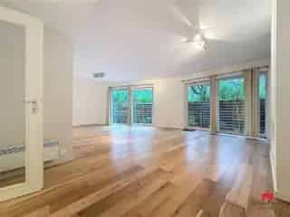 Gelijkvloers Appartement te Koop Brussel