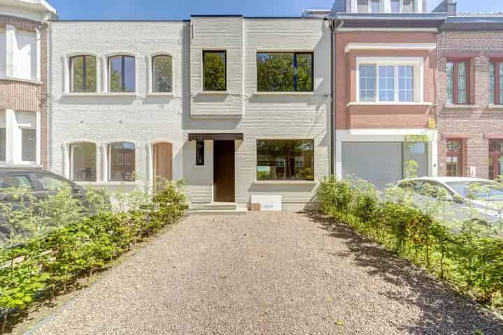 Ruime woning 3 slaapkamers Lier grote leefkeuken