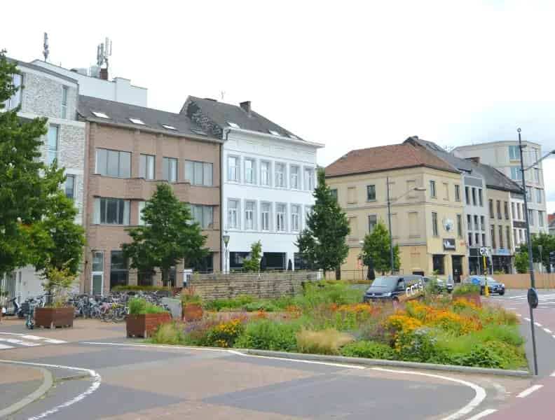 Opbrengsteigendom 10 Appartementen Restaurant Mechelen