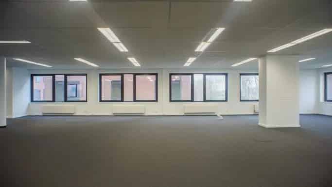 Kantoor te koop Roeselare Clintonpark 307m²