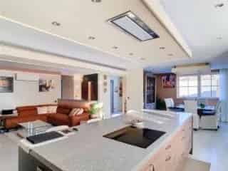 Huis te Koop Tubize Loft Zwembad 3 slaapkamers