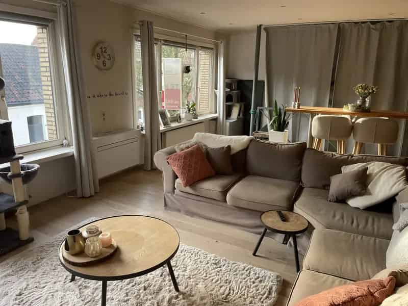 Appartement te huur 3 slaapkamers terras berging