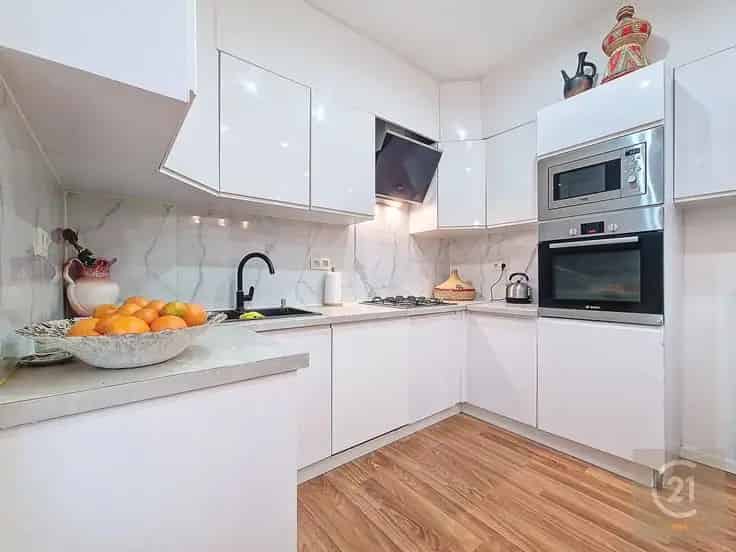 Appartement 2 tot 3 slaapkamers Molenbeek - gerenoveerd