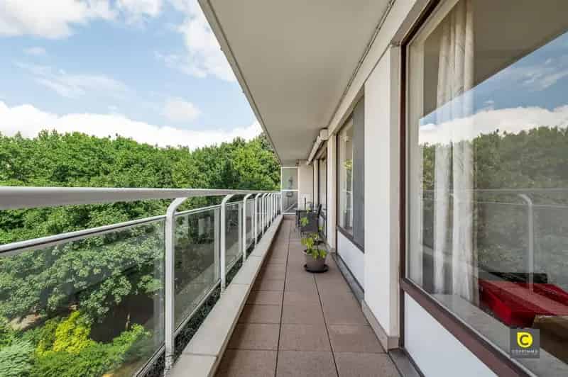 Appartement te koop Fruithoflaan 2 slaapkamers groot terras