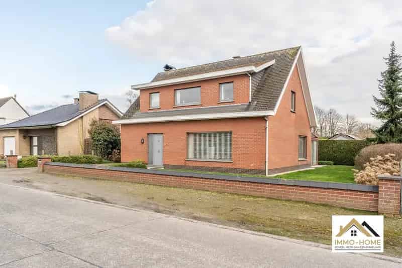Ruime Vrijstaande Woning Doodlopende Straat