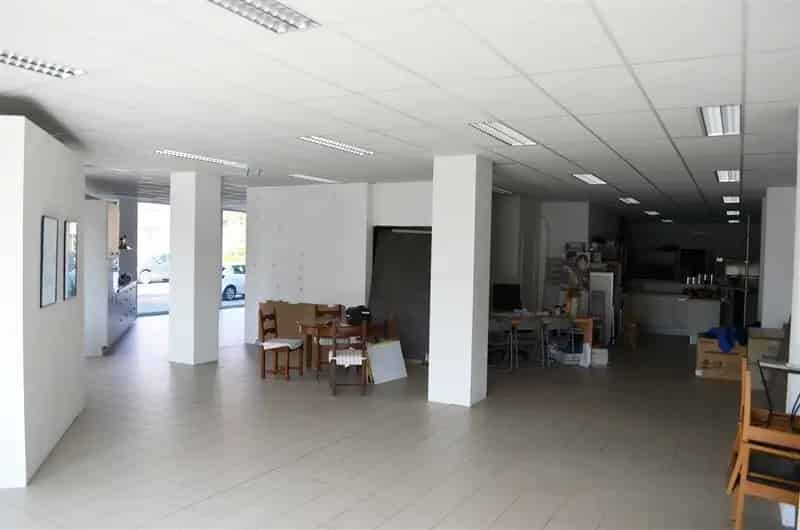 Handel- of Kantoorruimte in Representatief Gebouw