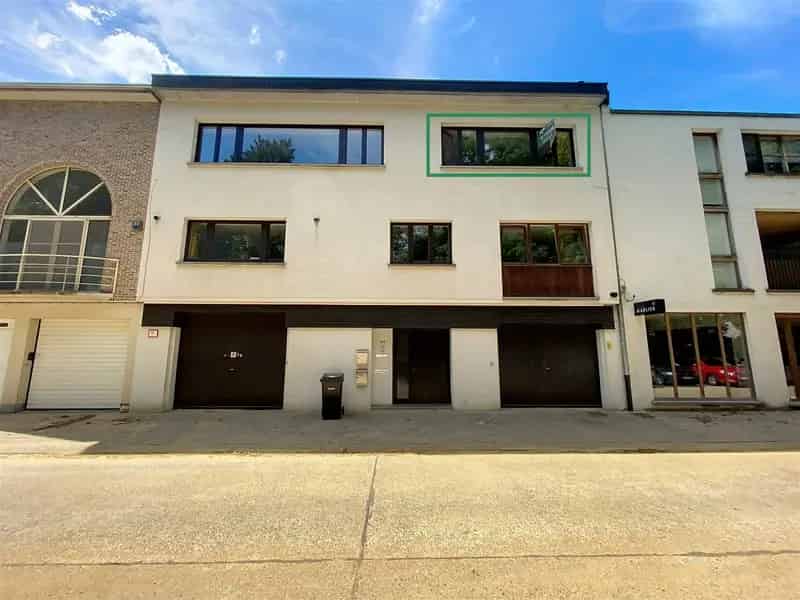 Appartement te huur Brasschaat: 2 slaapkamers, centraal en rustig