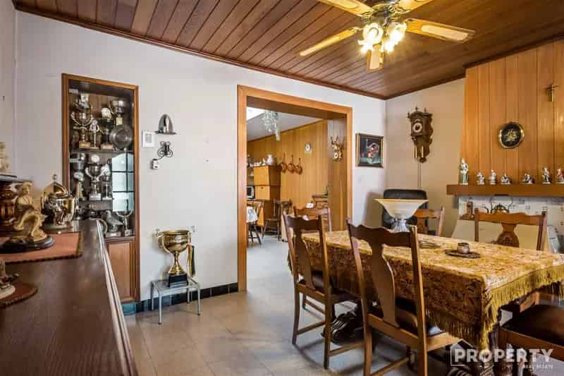 Te renoveren woning Bissegem 140m² 2 slaapkamers tuin