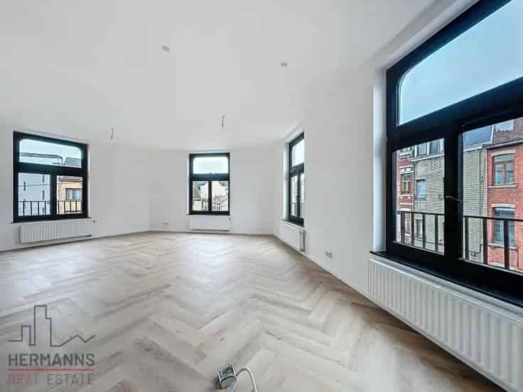 Appartement te Koop Scheut 3 Slaapkamers Gerenoveerd