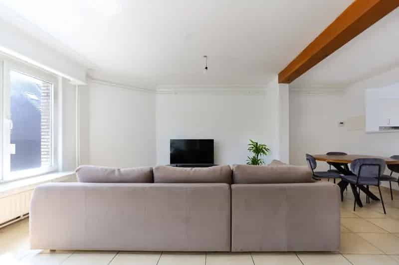 Appartement te huur Beveren: 1 slaapkamer, groot terras
