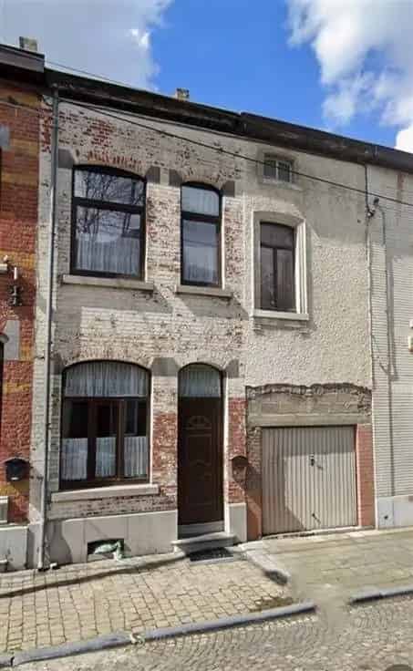 Huis Te Koop Auvelais 3 slaapkamers te renoveren