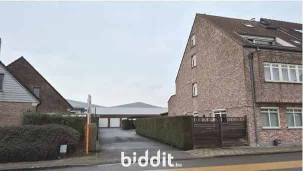 Garagebox 17m² te Deinze Slachthuisstraat 34 36