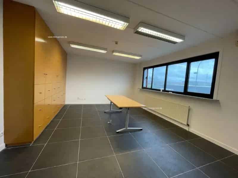 Kantoorruimte te huur Sint Niklaas 180m²