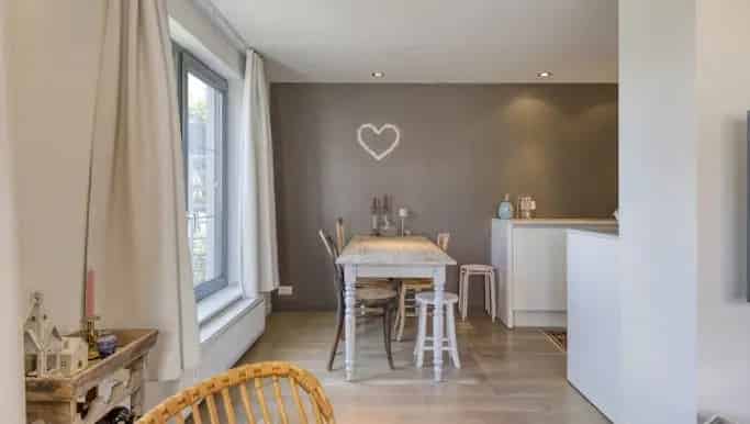 Opbrengsteigendom Sint-Michiels 2 slaapkamers 3 studentenkamers