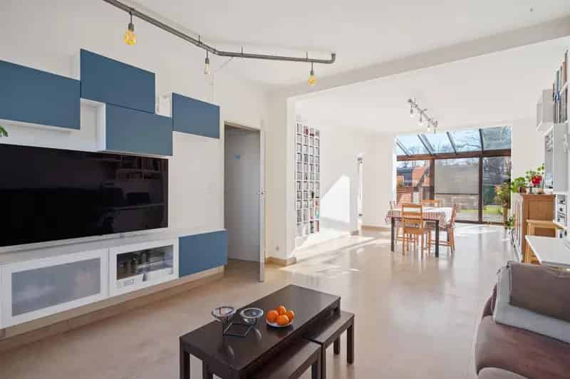 3 Slaapkamers Lint 730m² Dubbele Garage Atelier