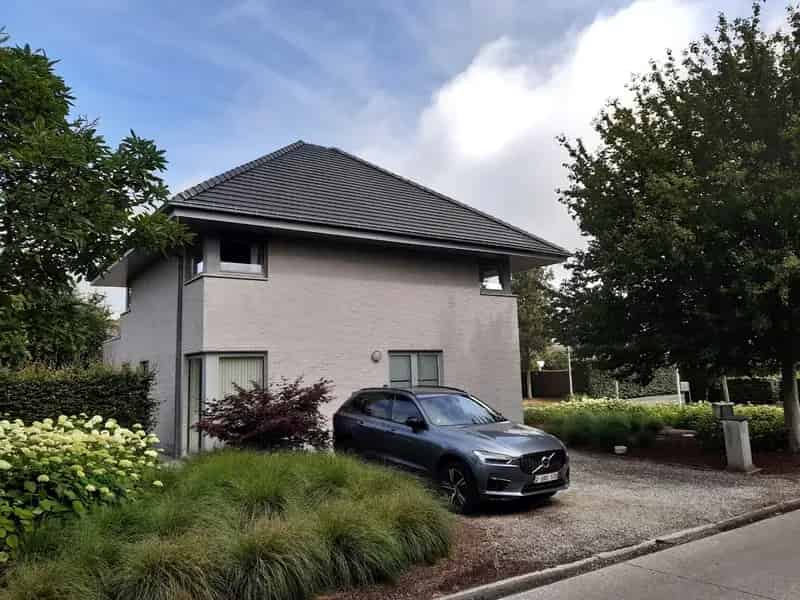 Moderne Villa te Huur Rustige Verkav
