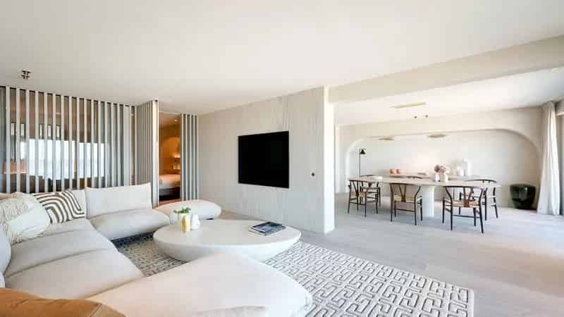 Appartement Zeedijk 3 slaapkamers 155m²  Gerenoveerd