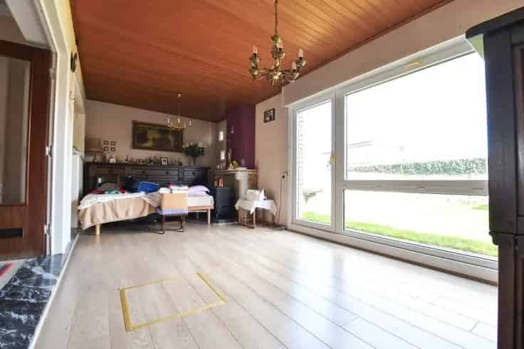 Huis Te Koop Beernem: Lichtrijke Woning 3 Slaapkamers Garage Tuin