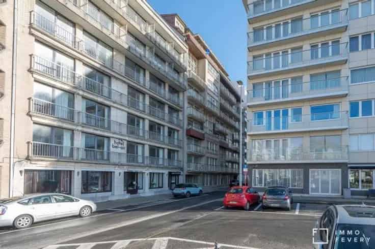 Ruim 3 Slaapkamer Appartement Nabij Zeedijk Duinbergen