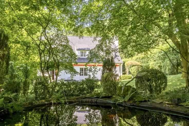 Villa te koop Fort Jaco - Klassieke Villa met Tuin 12 ares
