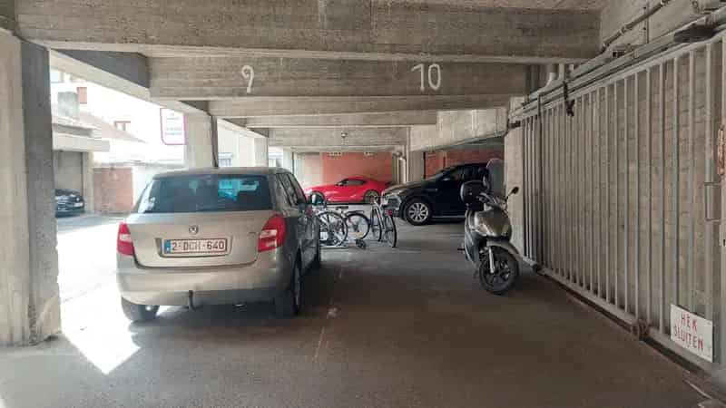 Garage te Huur Oostende Nabij Torhoutsesteenweg