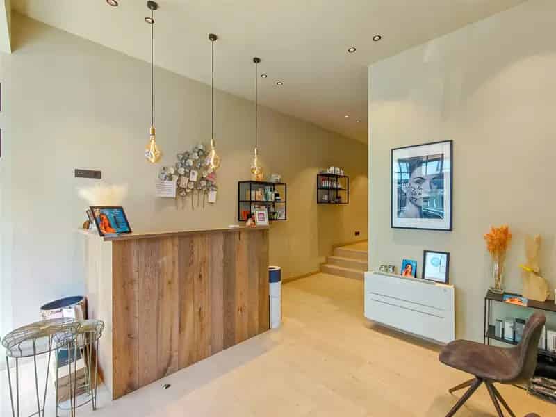 Huis te koop Lier Centrum: Instapklare Woning met Handelspand