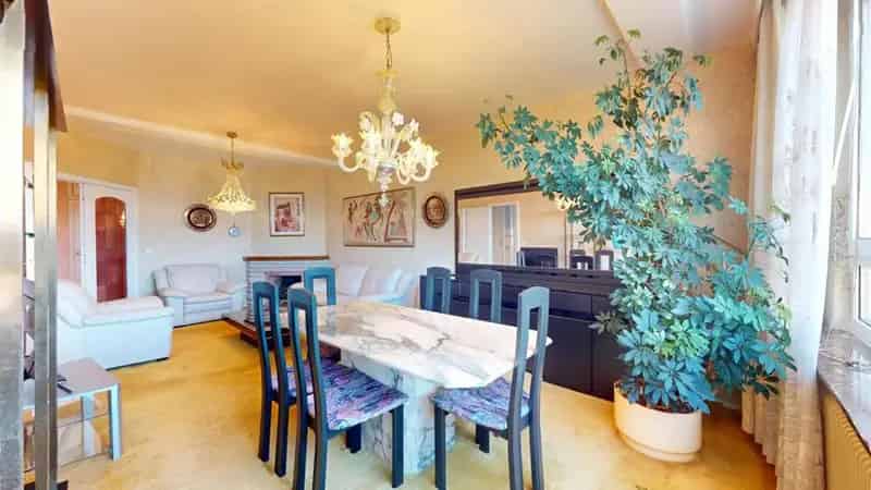 Appartement te Schaerbeek 2 slaapkamers 87m²