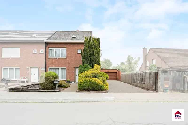 Huis te Koop Londerzeel: Ruime Woning met Potentieel en Grote Garage
