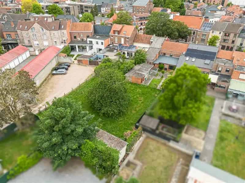 Huis te huur Sint Truiden: Ruime gezinswoning te renoveren