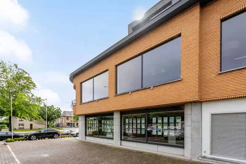 Kantoorruimte 153m2 te huur