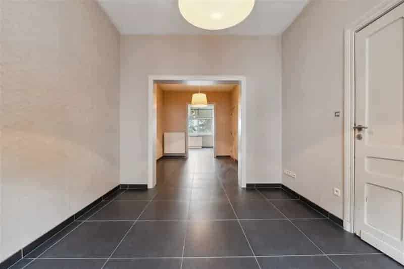 Knusse Rijwoning Landen Centrum