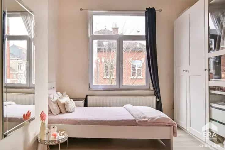 Appartement te Koop Schaarbeek 1 slaapkamer 92m²