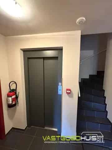 Appartement te huur Geraardsbergen: 2 slaapkamers, terras en garage