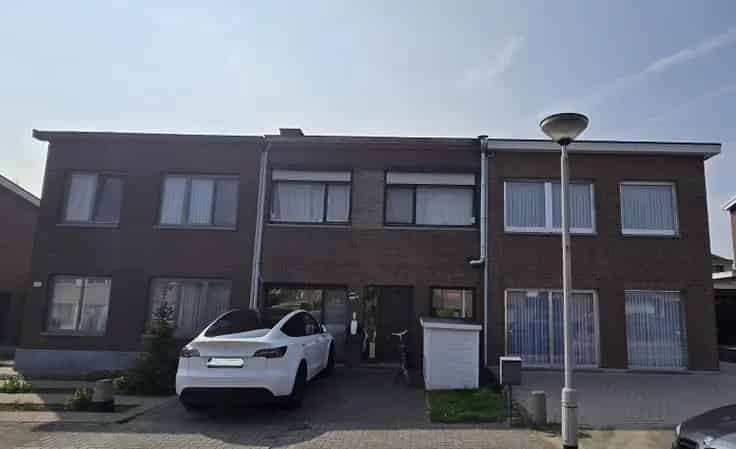 Gezinswoning Kontich: 3 slaapkamers, gerenoveerd, zonnepanelen