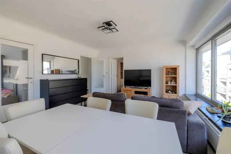Ruim 2 Slaapkamer Appartement Centrum Geel