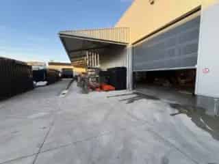Industriegebouw te koop Sint Niklaas 2600m²