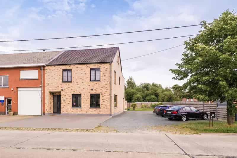 Huis te huur: Ruime woning met atelier - 4 slaapkamers - Energiezuinig