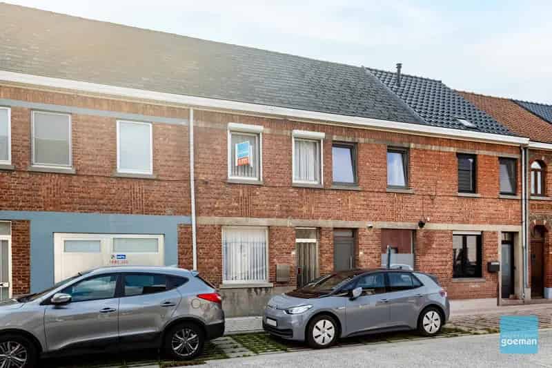 Te renoveren gesloten bebouwing Lokeren