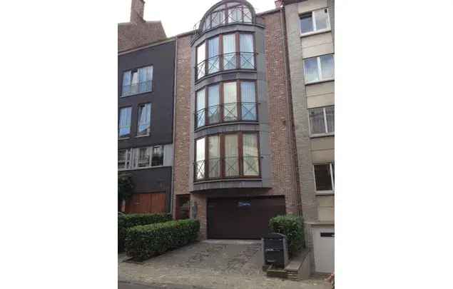 Huur 1 slaapkamer appartement van 60 m² in Schaerbeek - Schaarbeek