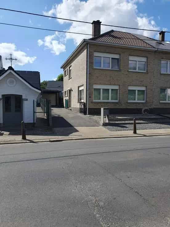 Gerenoveerde Huis 3 slaapkamers Okegem