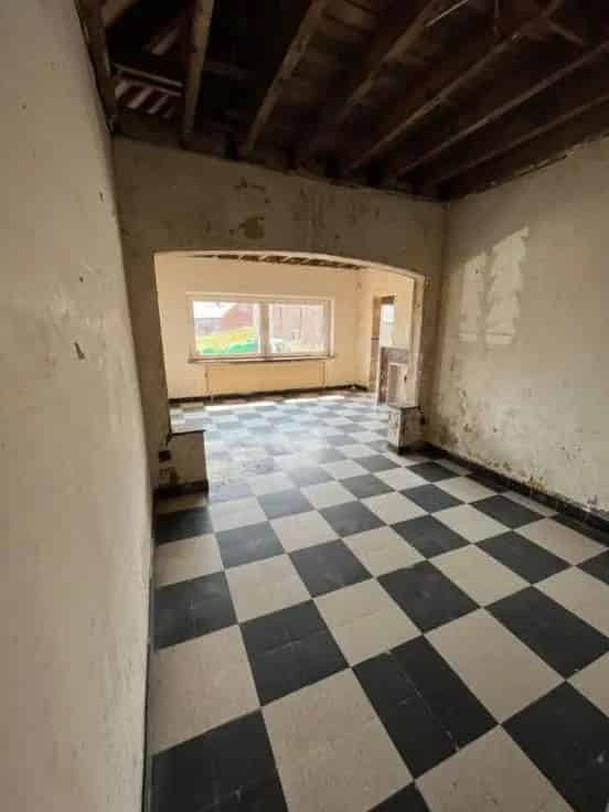 Villa Te Koop Te Renoveren 128m2 2 Garages Tuin