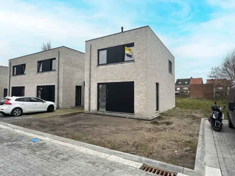 Te koop nieuwbouwwoning met 3 slaapkamers in Oudenburg